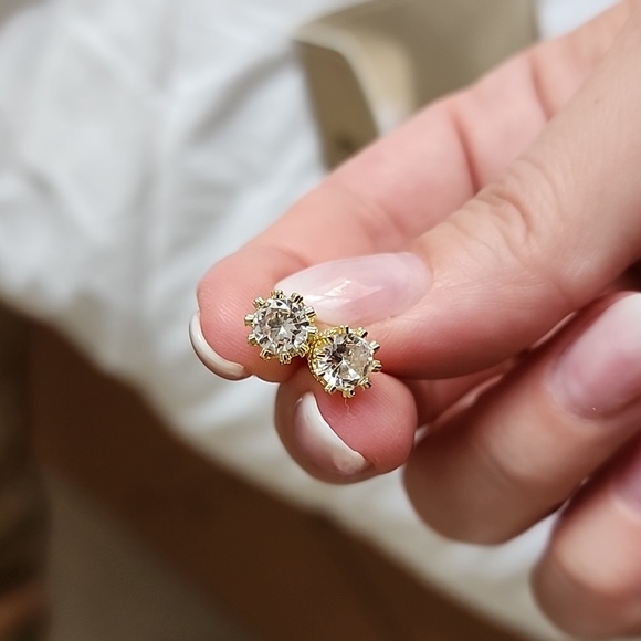 NWT Crown CZ Genevive Faux Gold Earrings - Picture 1 of 5